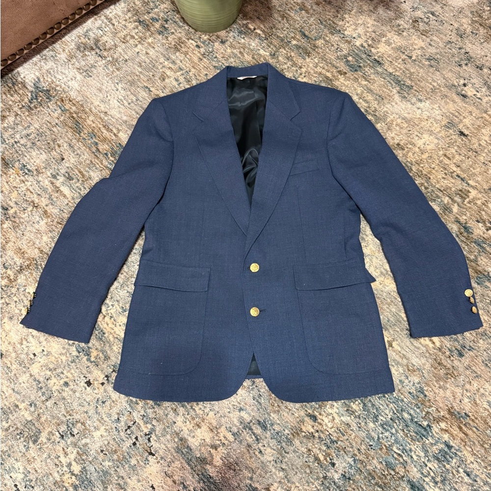 Men’s vintage blue blazer